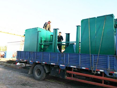 兩臺64袋配7.5kw布袋除塵器噴涂線布袋除塵器發貨邢臺